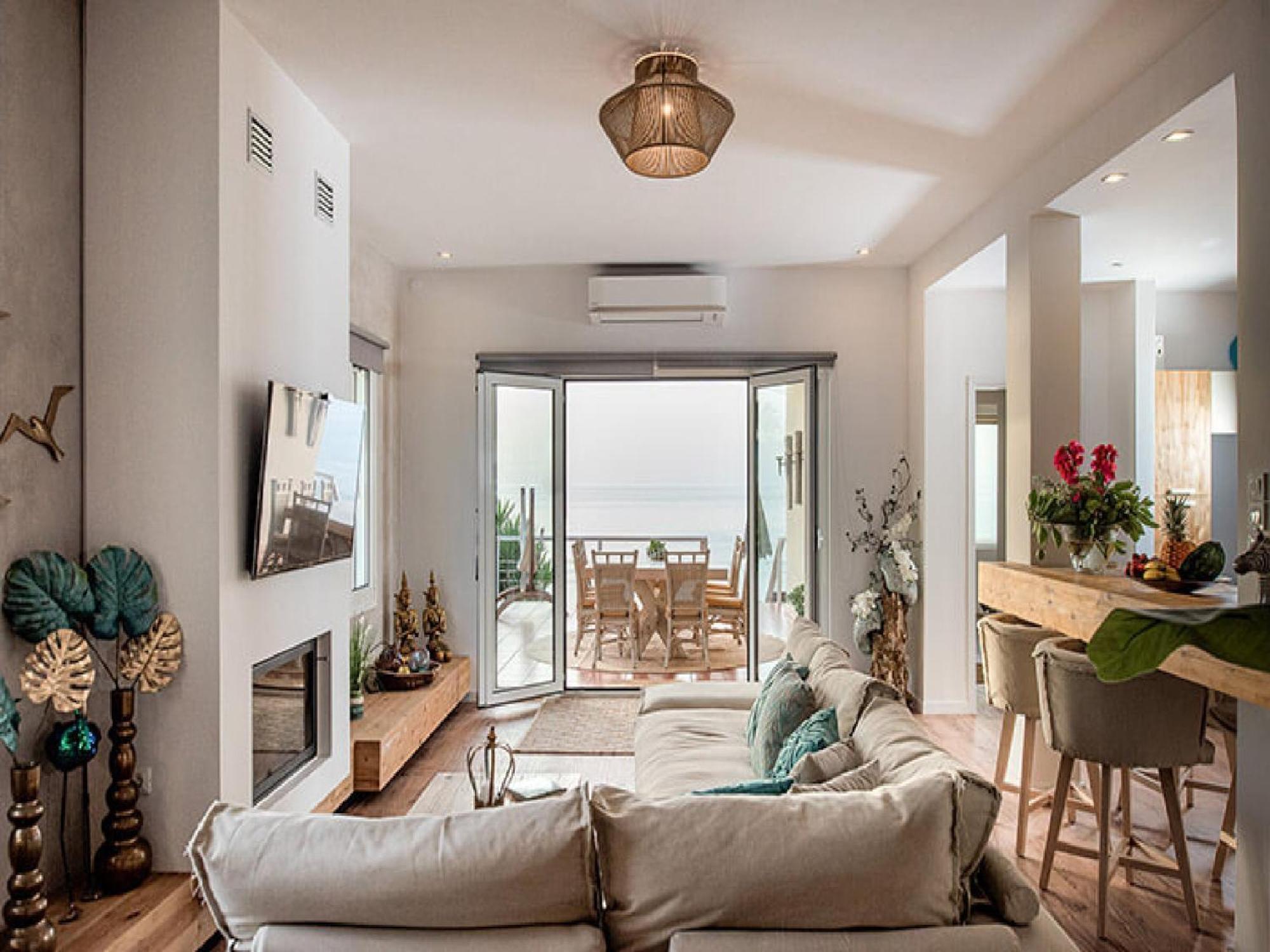 Dazzling Crete Villa | 3 Bedrooms | Villa Saffron Sunset | Beachfront Villa With Jacuzzi & Brilliant Sea Views | Chania Kato Daratso Exterior photo